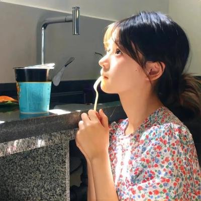 钢管舞娘